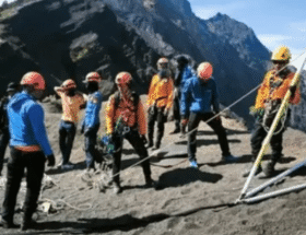 Perbaikan Jalur Pendakian Rinjani