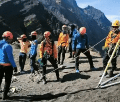 Perbaikan Jalur Pendakian Rinjani