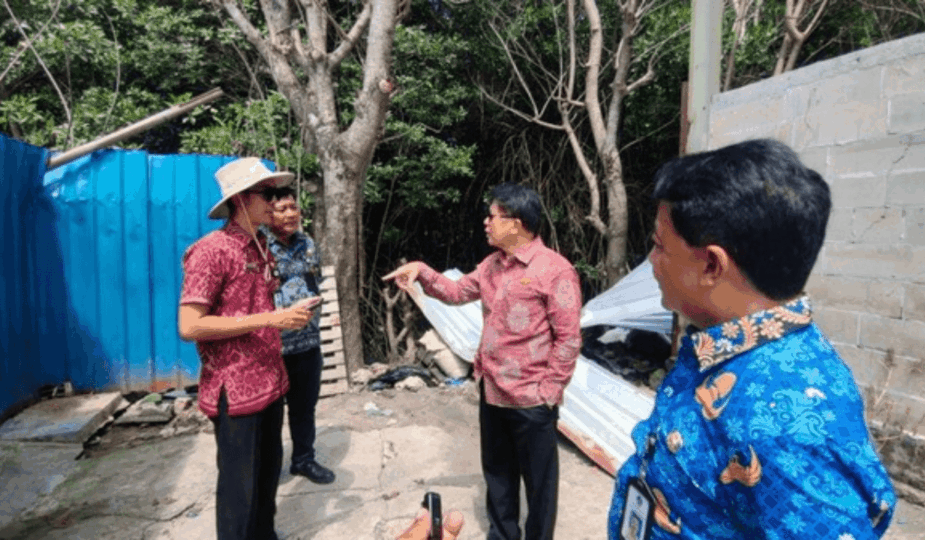 Bule Rusia Pabrik Tahura Bali 2025