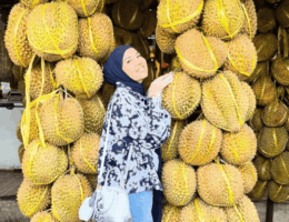 Tya Ariestya Juragan Kos